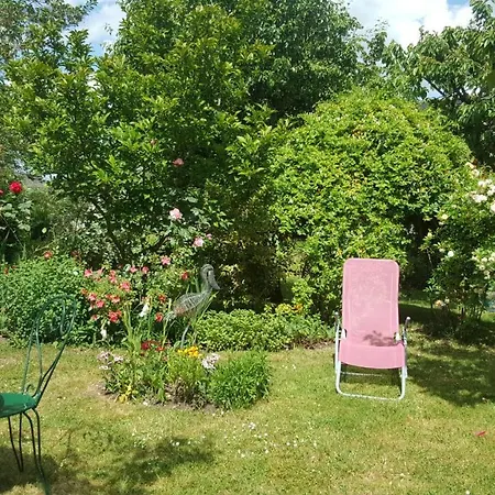 Les Hirondelles Guest house 3*