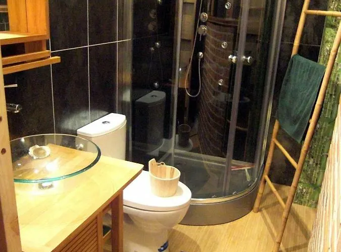 Les Hirondelles 招待所 Sainte-Suzanne (Mayenne)